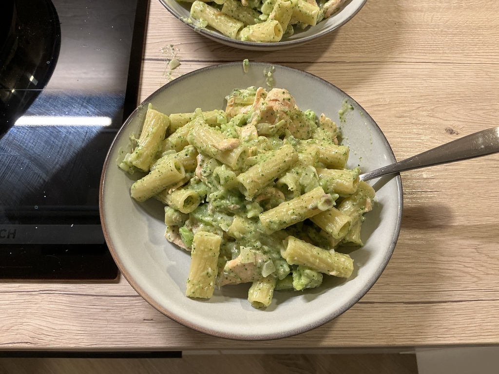 Pâtes au brocoli et saumon